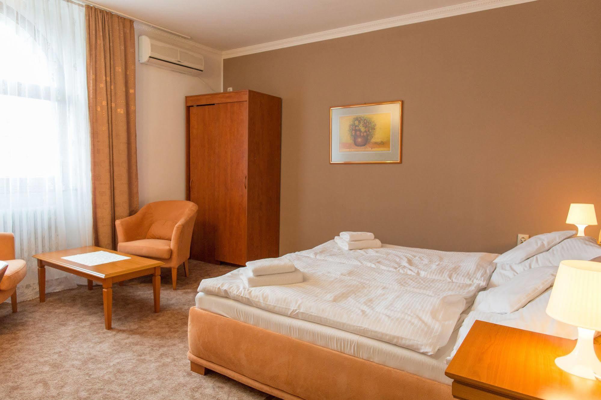 Hotel Grand Ζιλίνα Εξωτερικό φωτογραφία